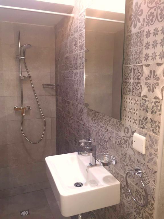 Luciano Valletta Studio - Self Catering Exterior foto